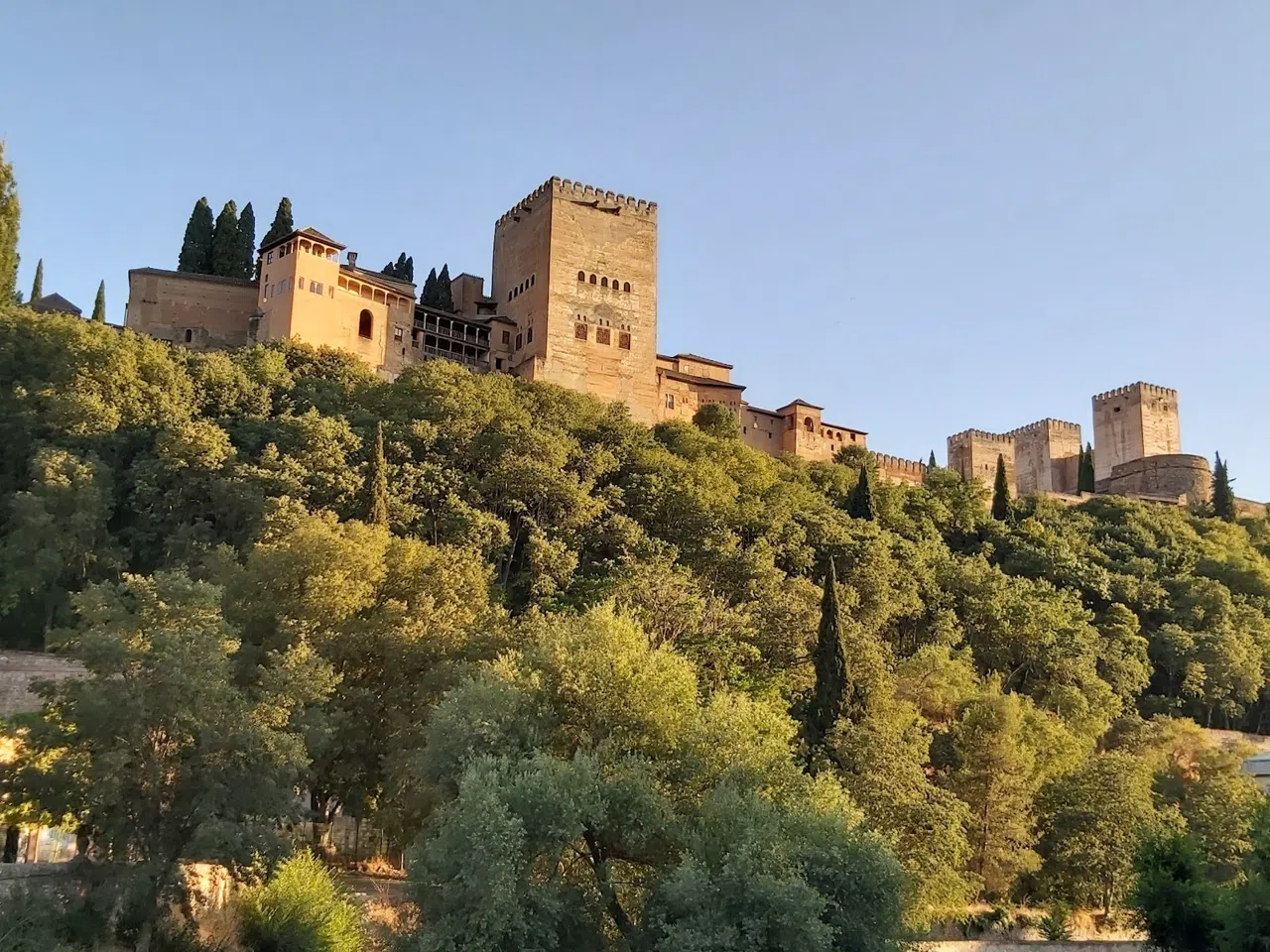 Salire la Cuesta del Chapiz prima che Granada si svegli