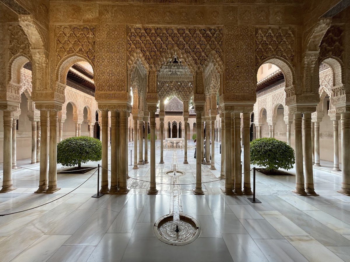 Alhambra Palace — photo 2