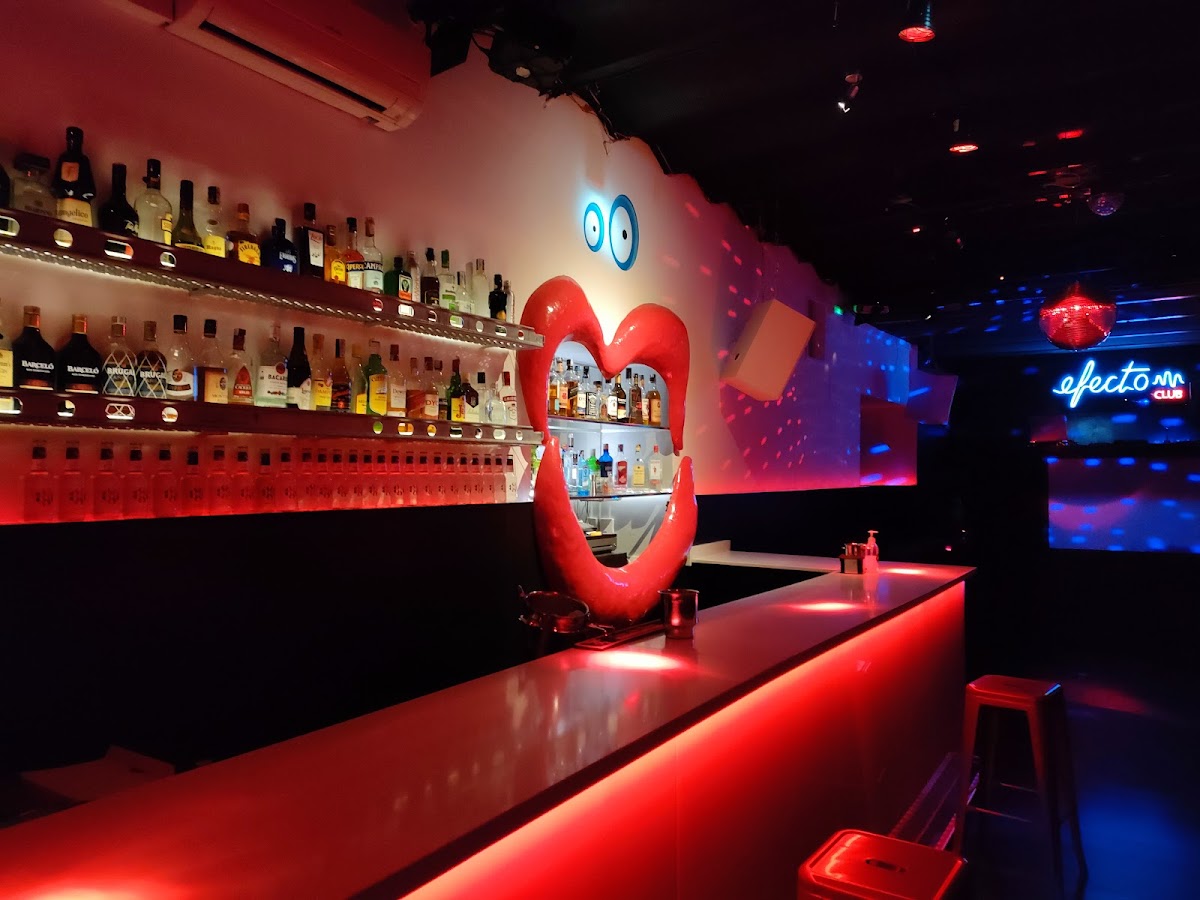 Efecto Club, Granada